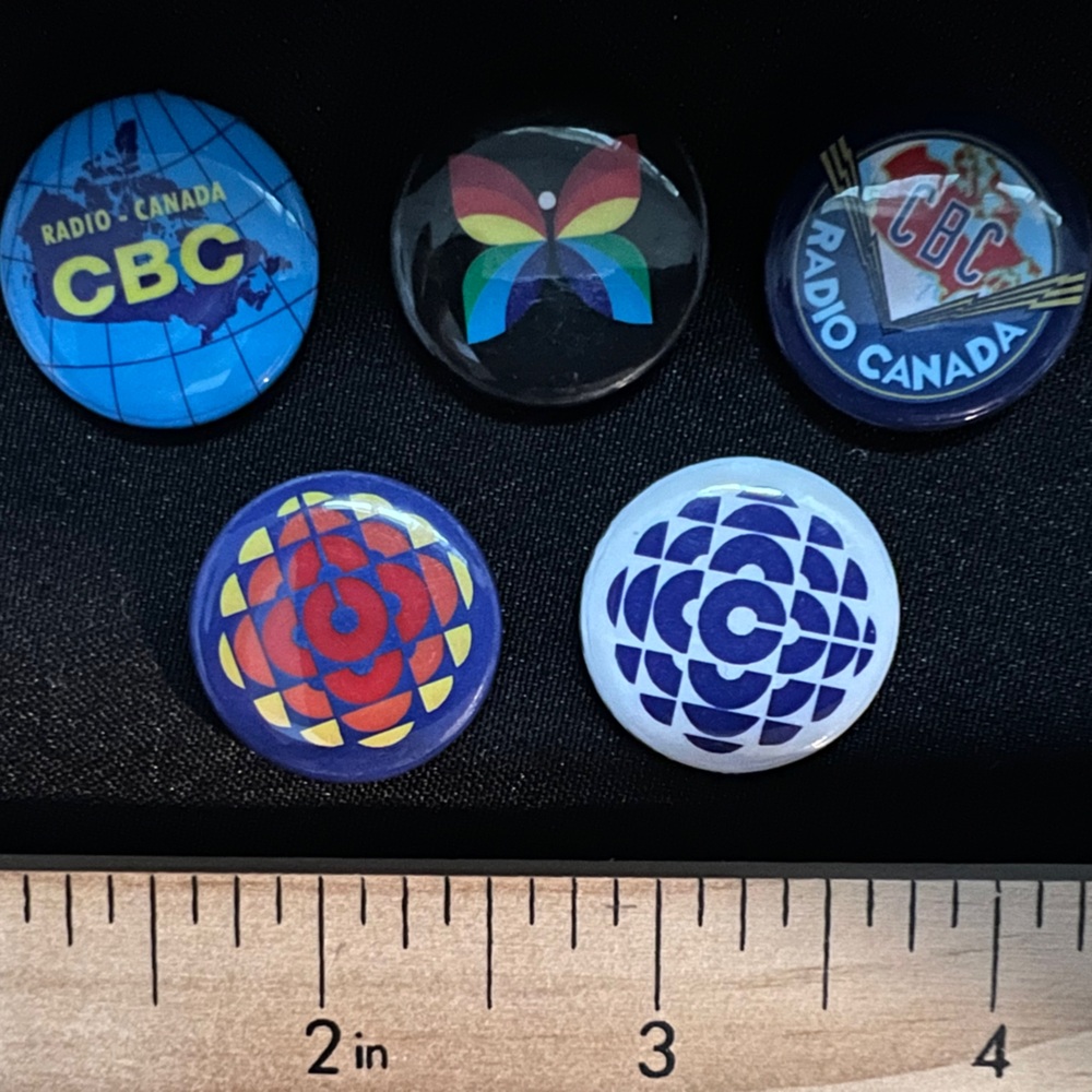 CBC/Radio-Canada Buttons